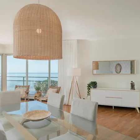 Rodamar Ii By An Island Фуншал