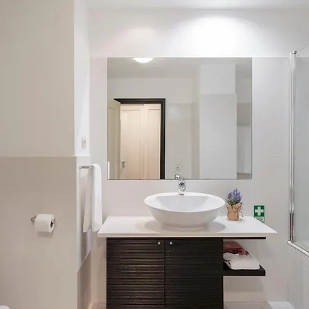 Rodamar Ii By An Island Apartment *